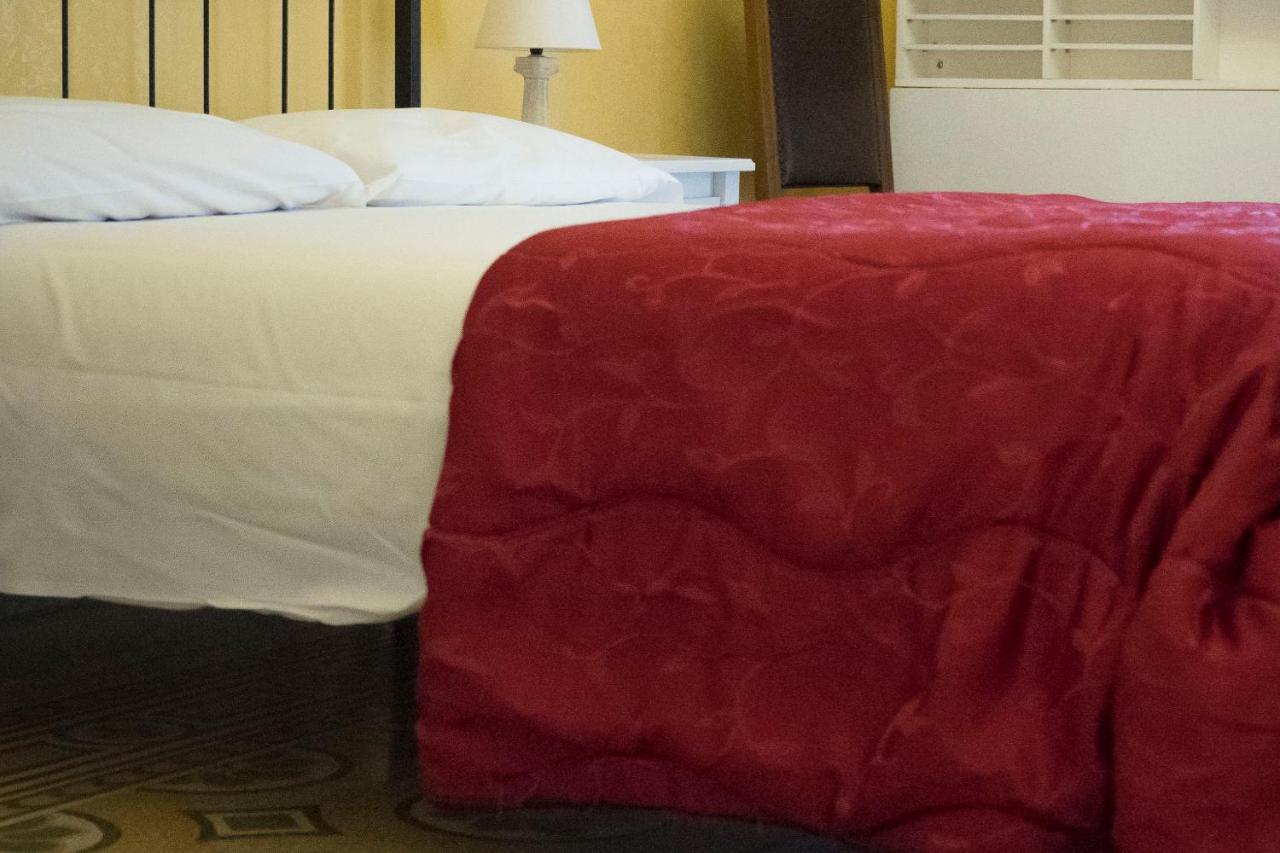 La Breccia A Porta Pia Bed & Breakfast Rome Bagian luar foto