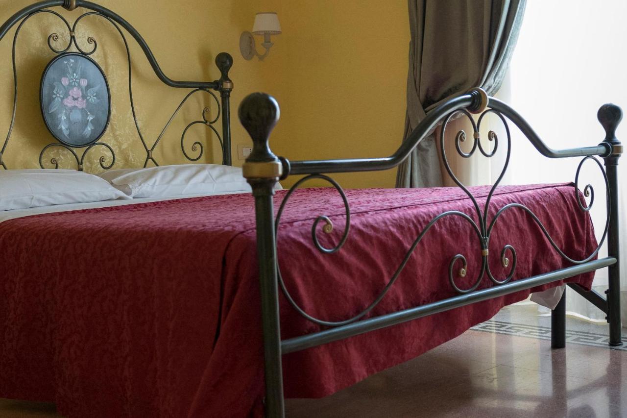 La Breccia A Porta Pia Bed & Breakfast Rome Bagian luar foto