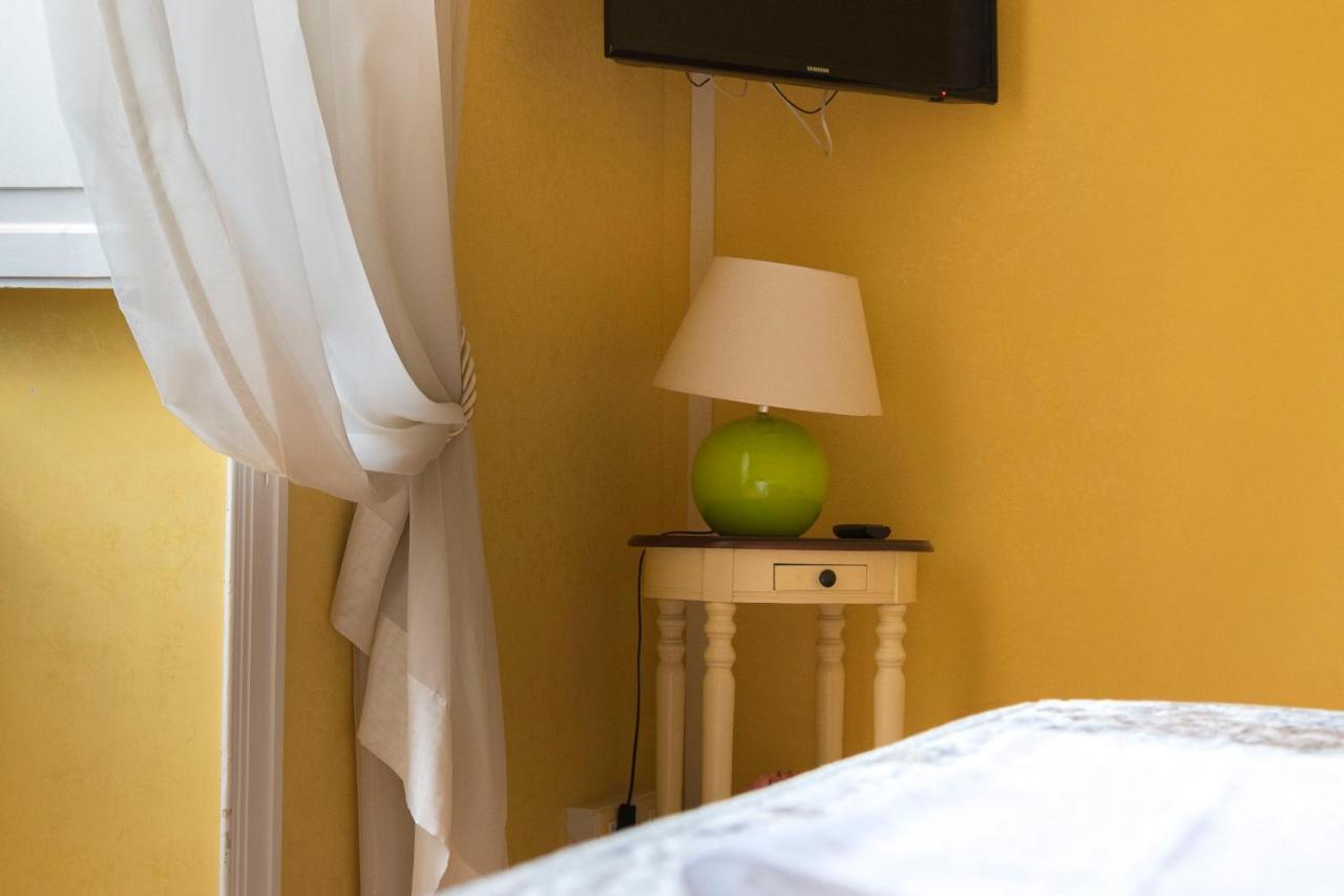 La Breccia A Porta Pia Bed & Breakfast Rome Bagian luar foto