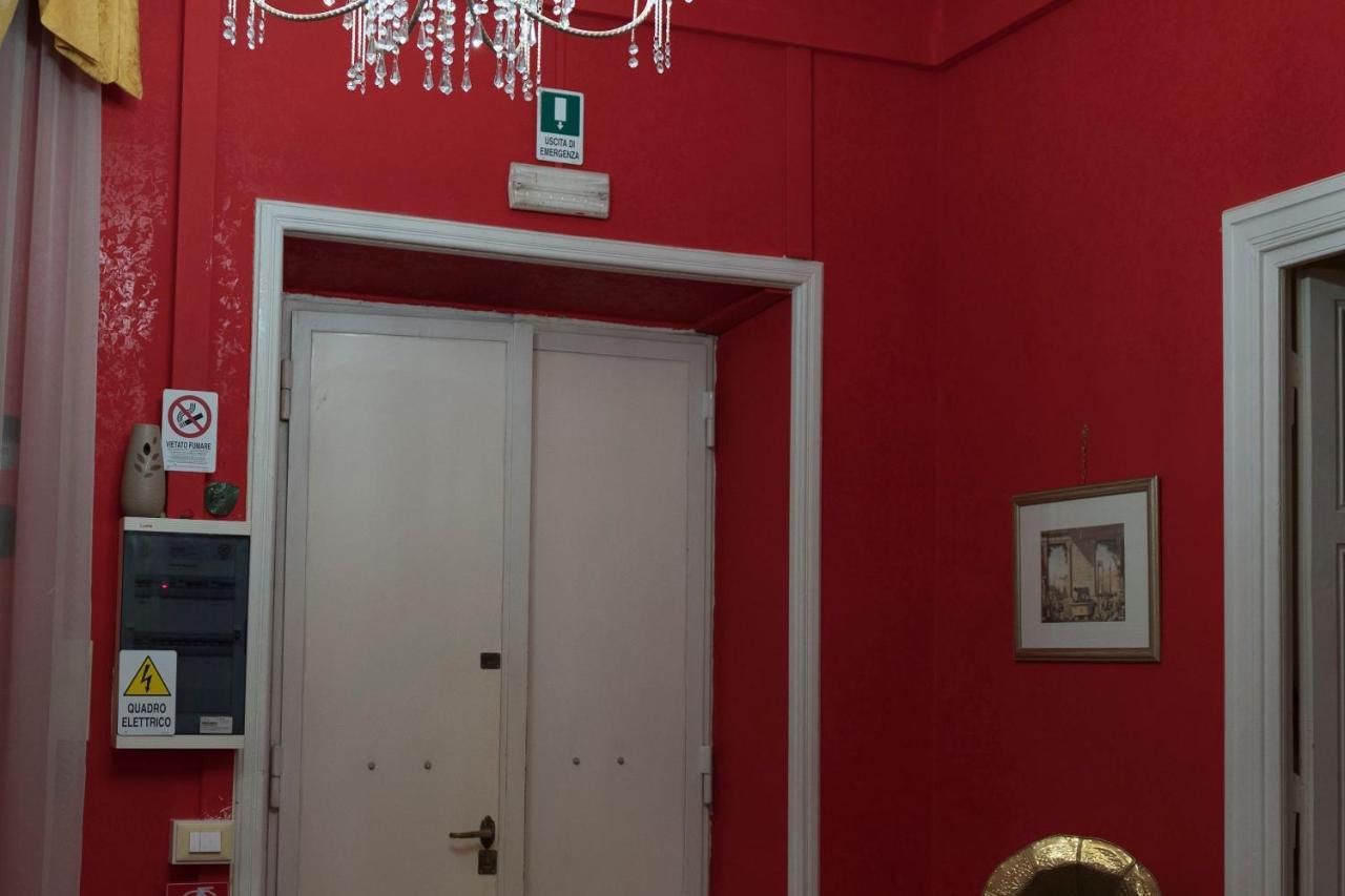 La Breccia A Porta Pia Bed & Breakfast Rome Bagian luar foto